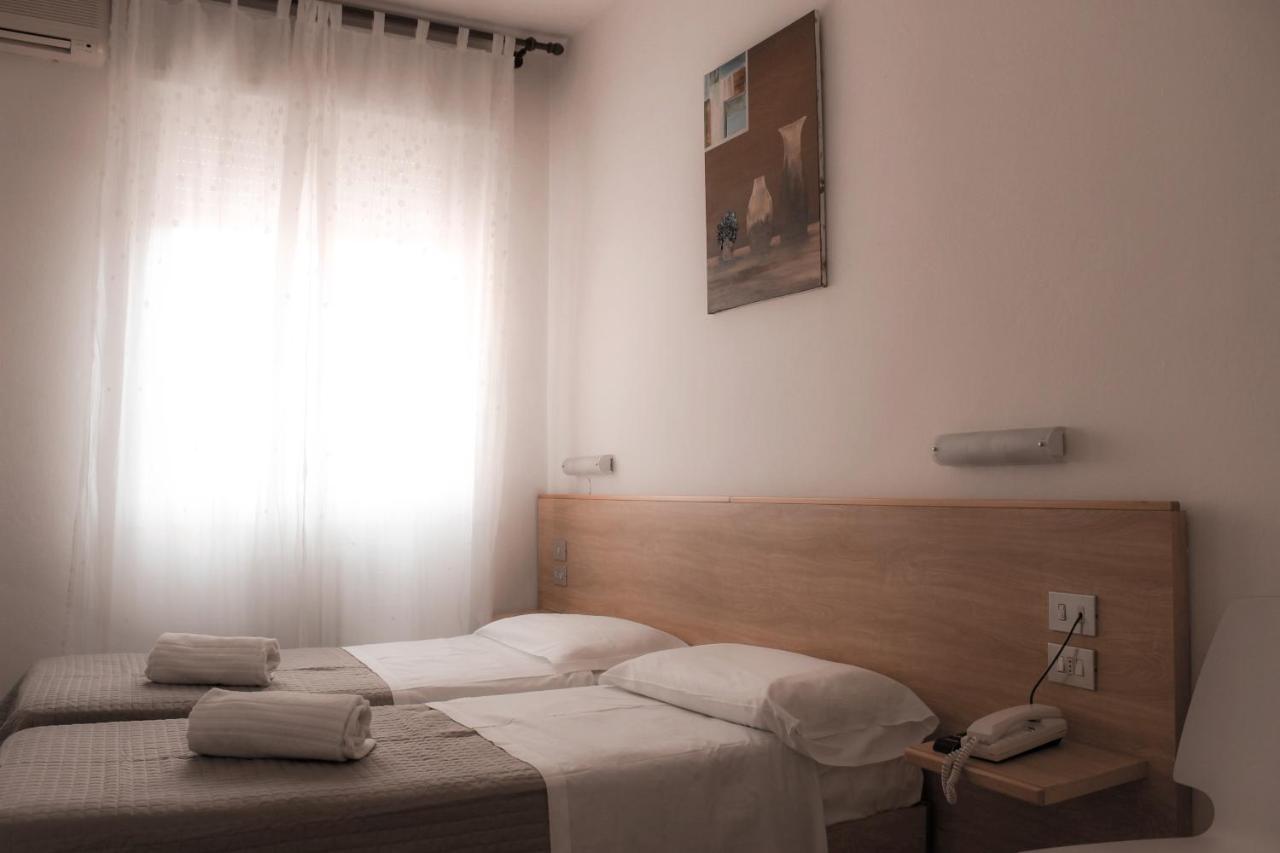 Albergo Moderno Модена Экстерьер фото