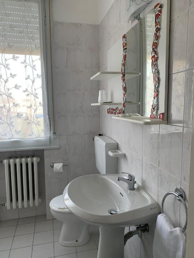 Albergo Moderno Модена Экстерьер фото