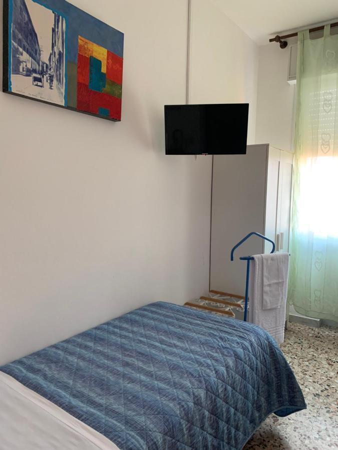 Albergo Moderno Модена Экстерьер фото
