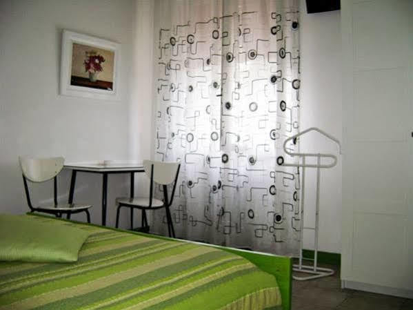 Albergo Moderno Модена Экстерьер фото